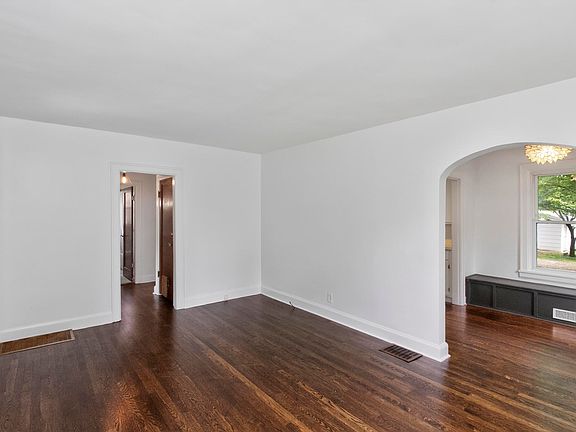 4th image of 3520 Kennedy Ave