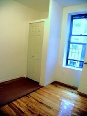 Rented by DSA Realty | media 34