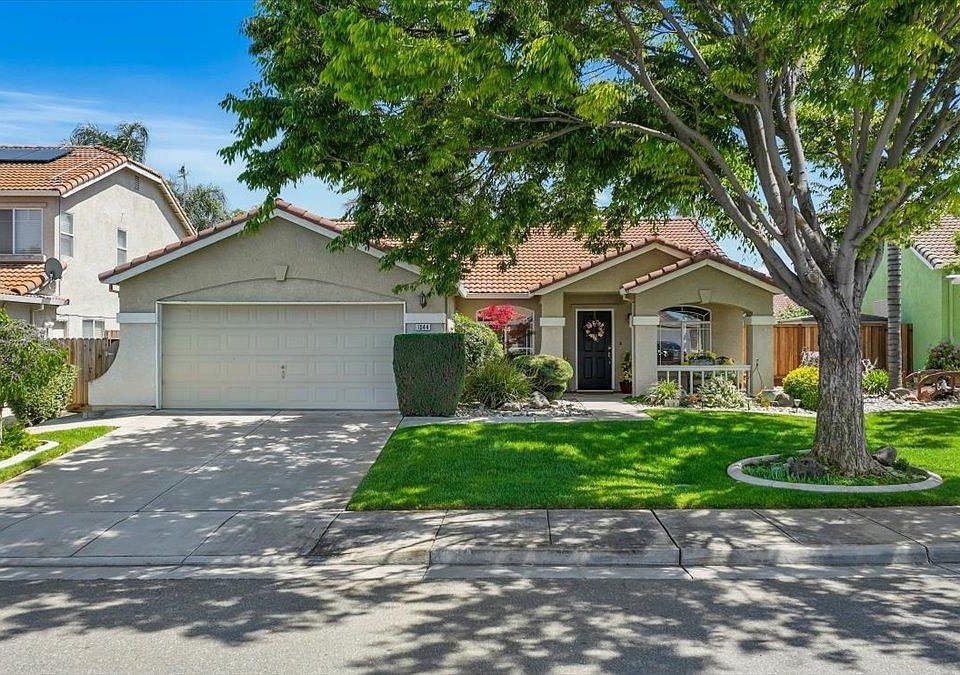 1st image of 1044 Mabel Josephine Ct