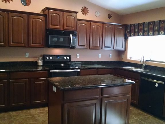 4th image of 5913 W Poinsettia Dr