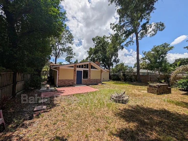 1510 E Shadowlawn Ave — Photo 19