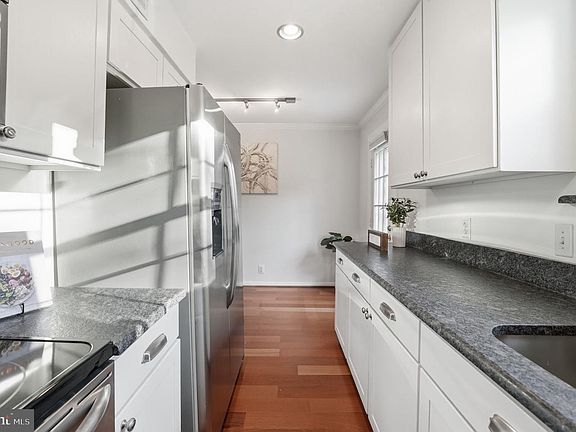 3rd image of 4614 28th Rd S #B