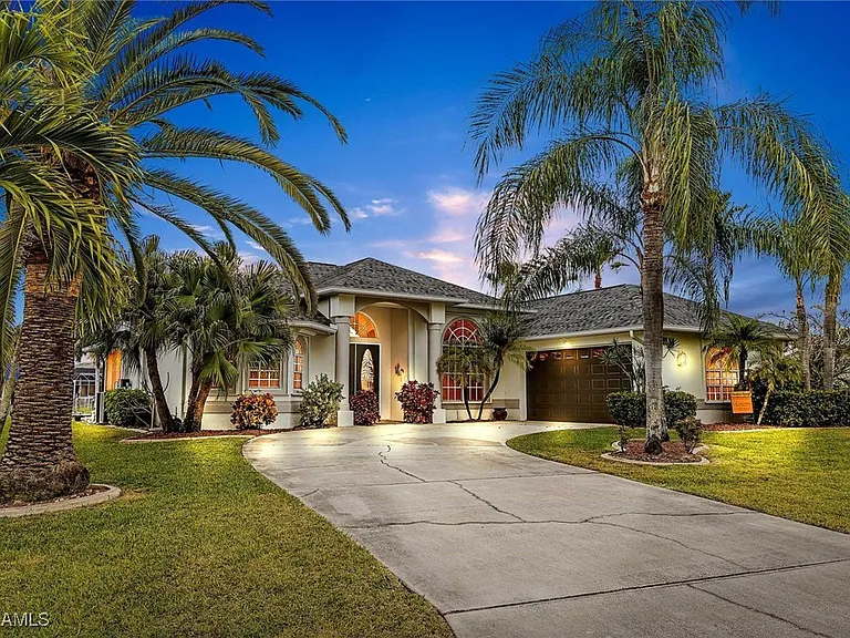2807 SW 31st Ln — Photo 3