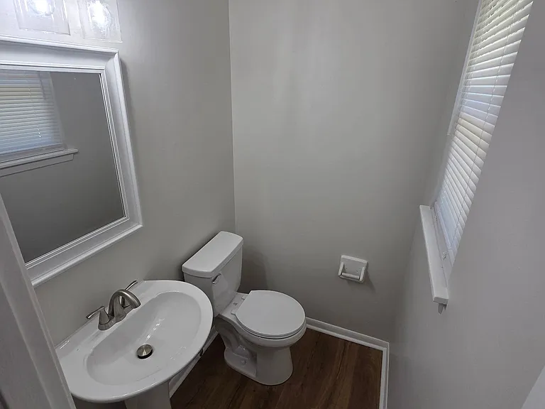 313 Kingston Rd — Photo 12