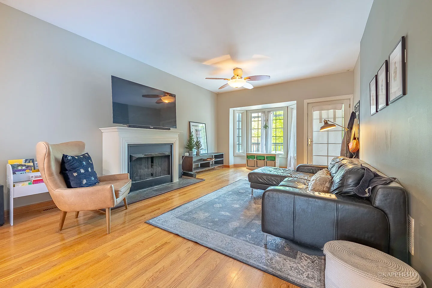 2 bed, 1800 sqft, $4,100 — Photo 2