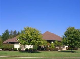 1157 Walnut Valley Ln, Dayton, OH 45458