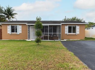 5600 S 38th Ct, Greenacres, FL 33463