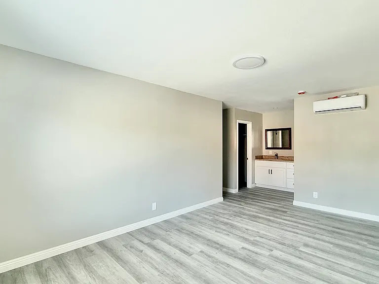 9135 Truman St — Photo 7