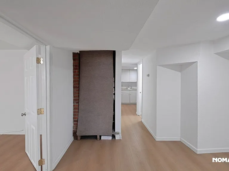 9023 48th Pl — Photo 11