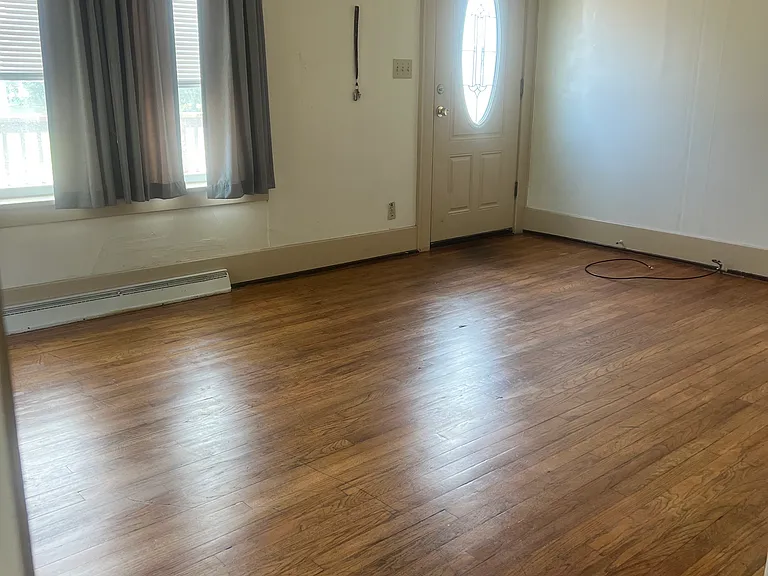 3930 Pine Ave — Photo 18