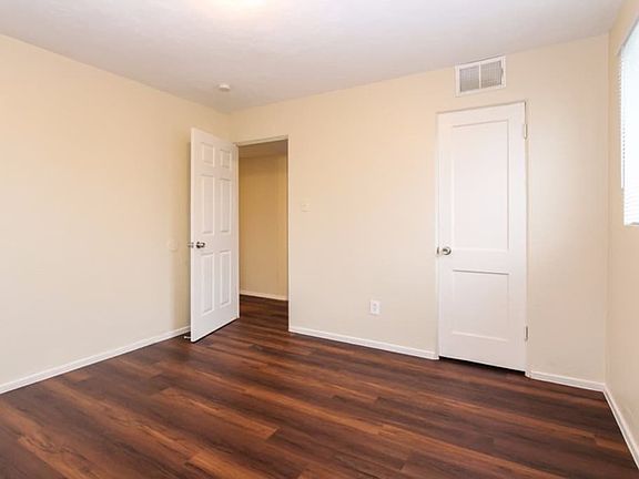 5th image of 2928 W San Juan Ave