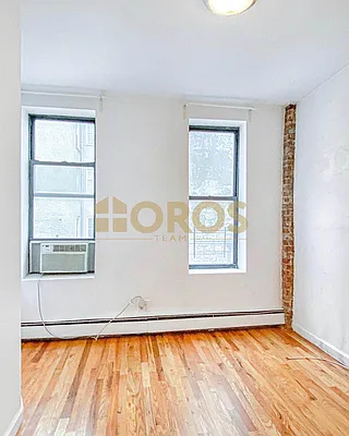 Rented by City Connections Realty | media 18