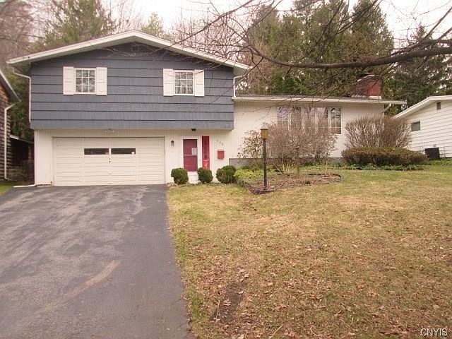 1st image of 145 Hancock Dr