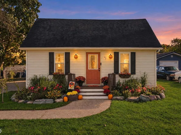 67 W Lorraine St, Peck, MI 48466