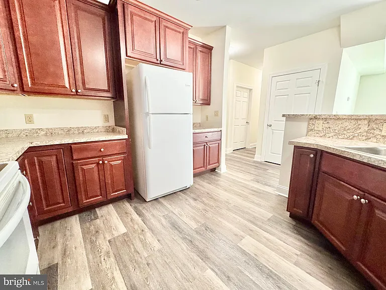 1665 Kenton Rd #101 — Photo 12