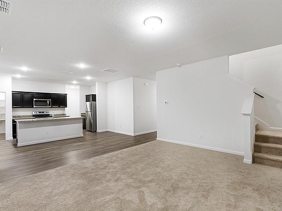 4th image of 2405 Silver Leaf Ln #2405