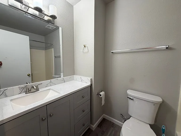 1575 Monte Vista Dr #4 — Photo 13