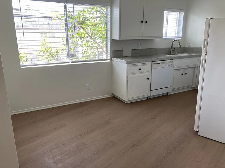 119 Driftwood St — Photo 26