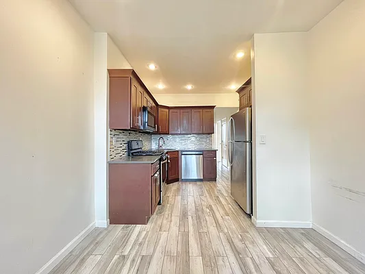 Rented by Doorway NYC, LLC | media 18