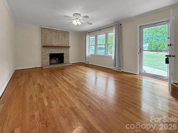 3rd image of 700 Branton Dr