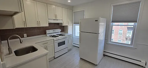206 Chelsea St #3 Photo 1