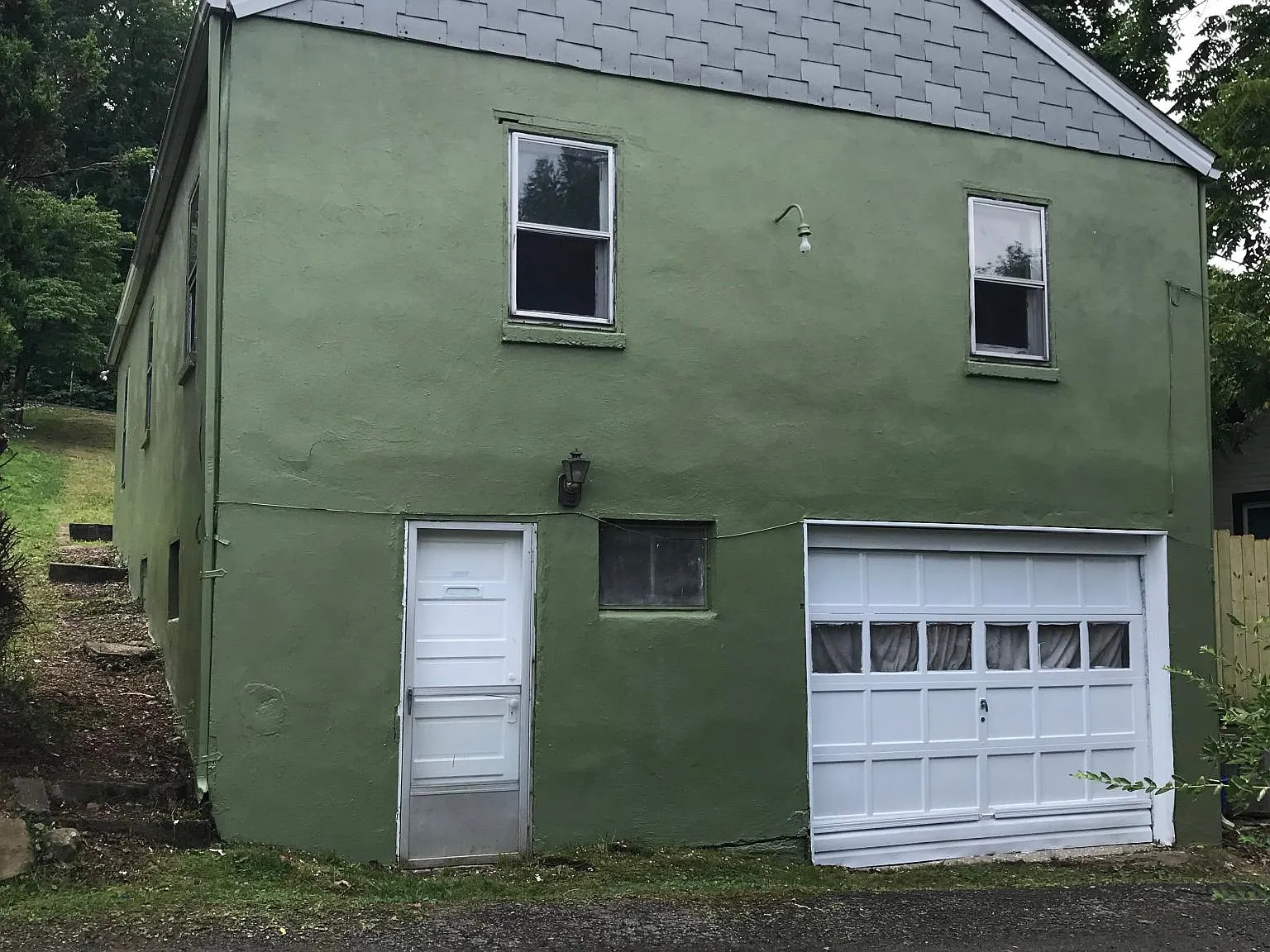 2 bed, 900 sqft, $975 — Photo 2
