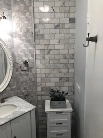 3200 N Lakeshore Dr #704 — Photo 6