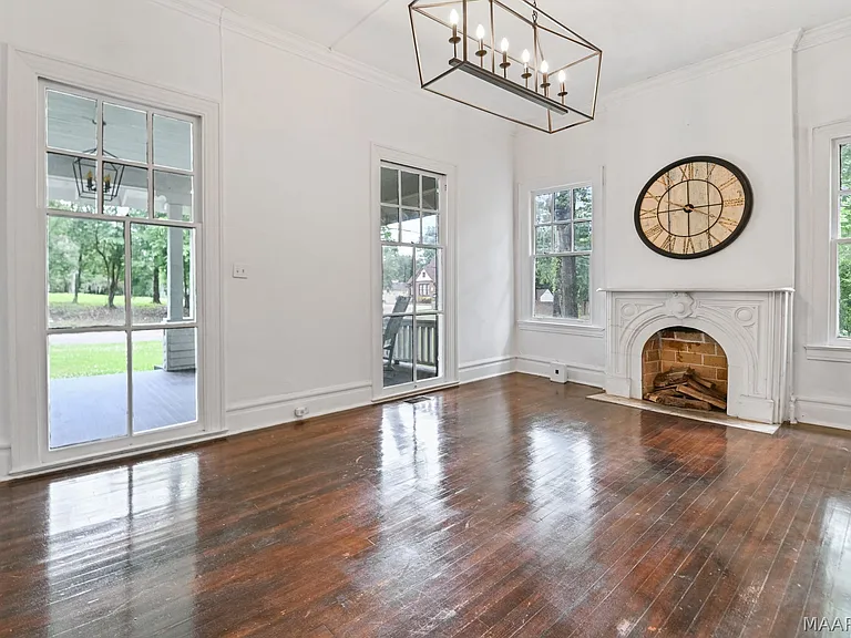264 E Fairview Ave — Photo 21