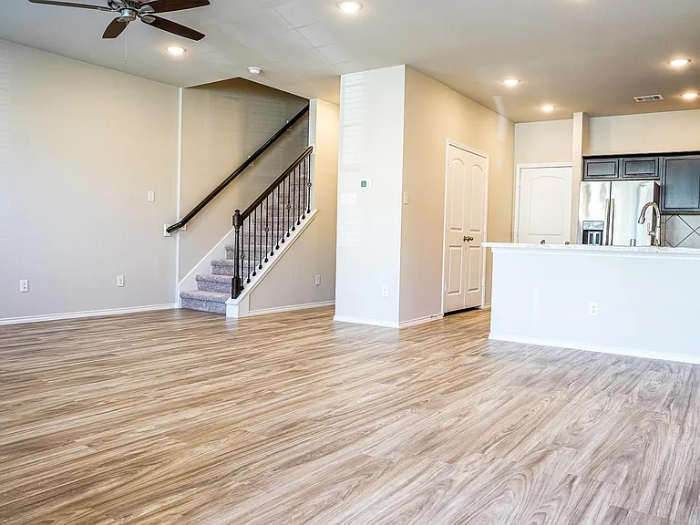 15810 Perthshire Creek Dr — Photo 5