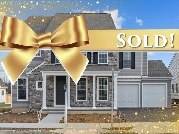3111 Bullfinch Ln, Mechanicsburg, PA 17055
