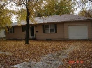 536 S Locust St, Gardner, KS 66030