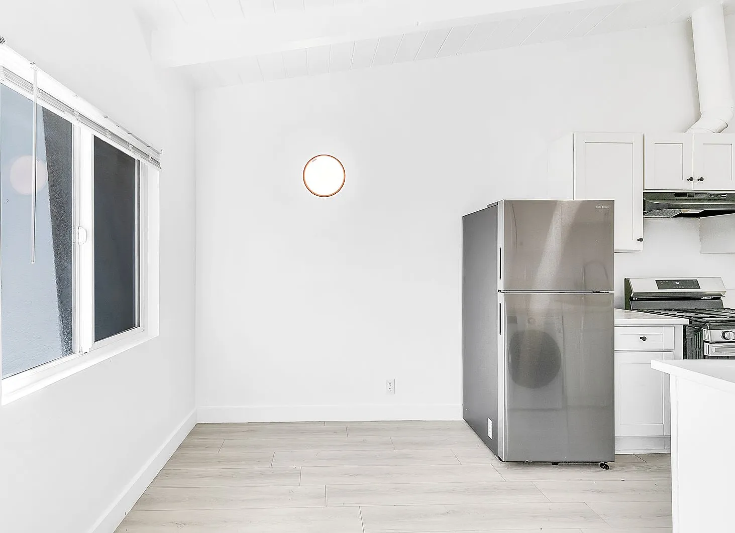 3324 Drew Street — Photo 3