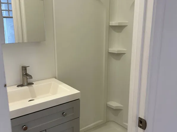 135 S 56th St, Philadelphia, PA