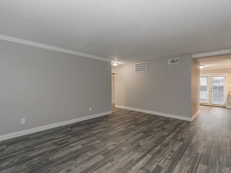Riata Park Apartments — Photo 72