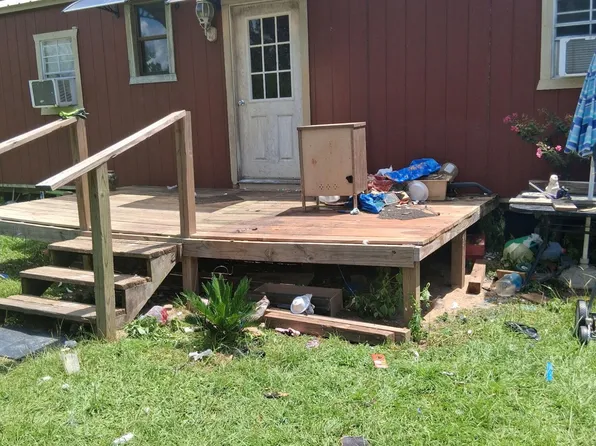 2243 Syfrett Rd, Cottondale, FL 32431
