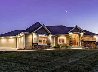 4528 Hawthorne Crossover, Fort Wayne, IN 46845