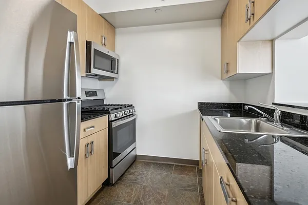 Rented by Greystar | media 1