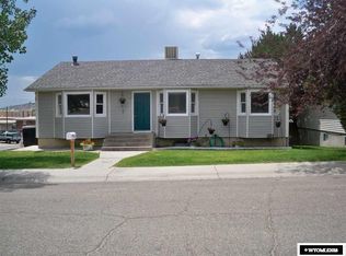 1253 Elm Dr, Rock Springs, WY 82901