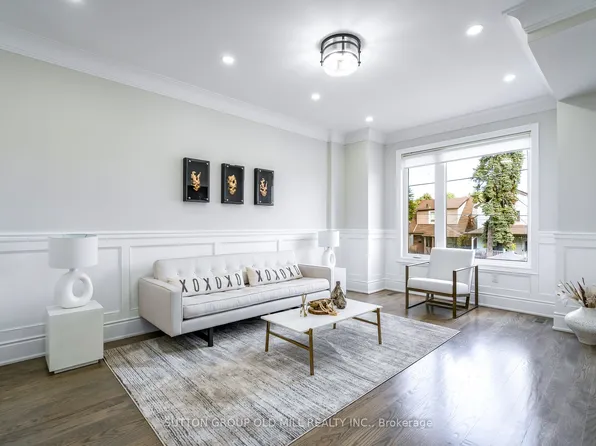 70 S Woodrow Blvd, Toronto, ON M1N 3L6