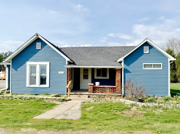 1323 E Roush St, Young America, IN 46998