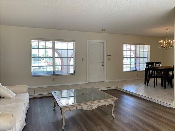 5th image of 4430 NE 27th Ave