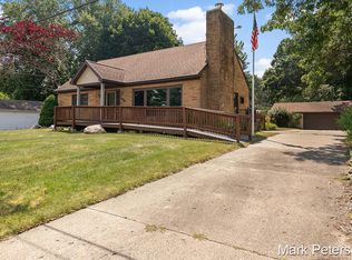 315 N Olsen St, Greenville, MI 48838