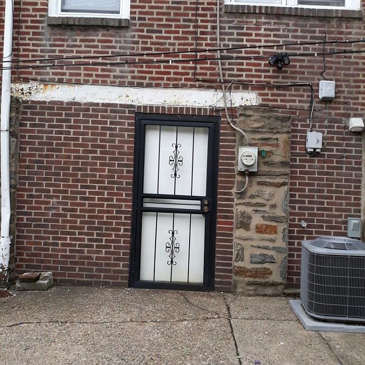 2nd image of 1321 Pennington Rd