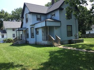 235 Royal Ave, Rockford, IL 61101