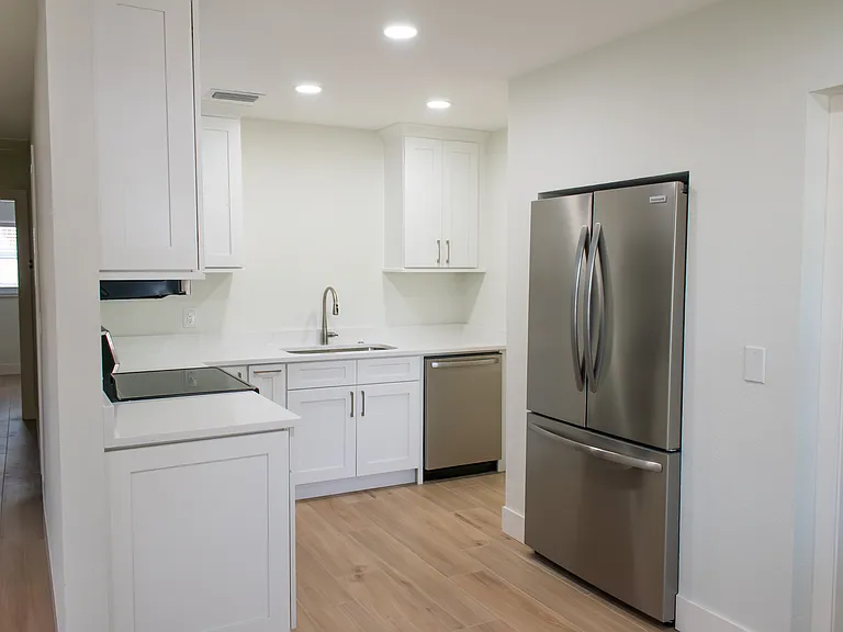 6606 S Mascotte St — Photo 5