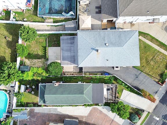 5th image of 76 Austin Ave