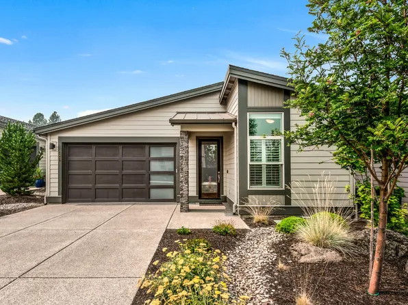 2647 NW Rippling River Ct, Bend, OR 97703