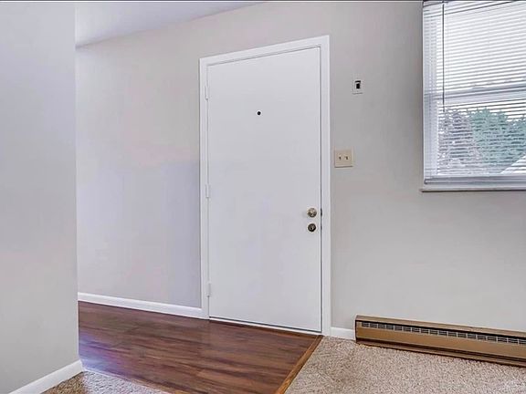 4th image of 2621 Collins Ave