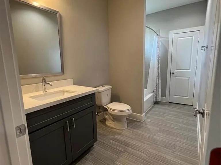 1224 Upton St — Photo 40