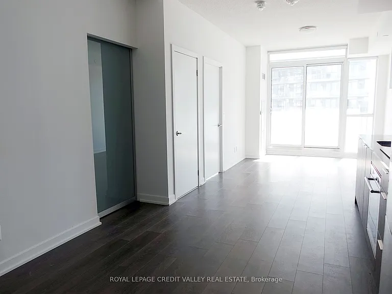 32 Forest Manor Rd #401 — Photo 7